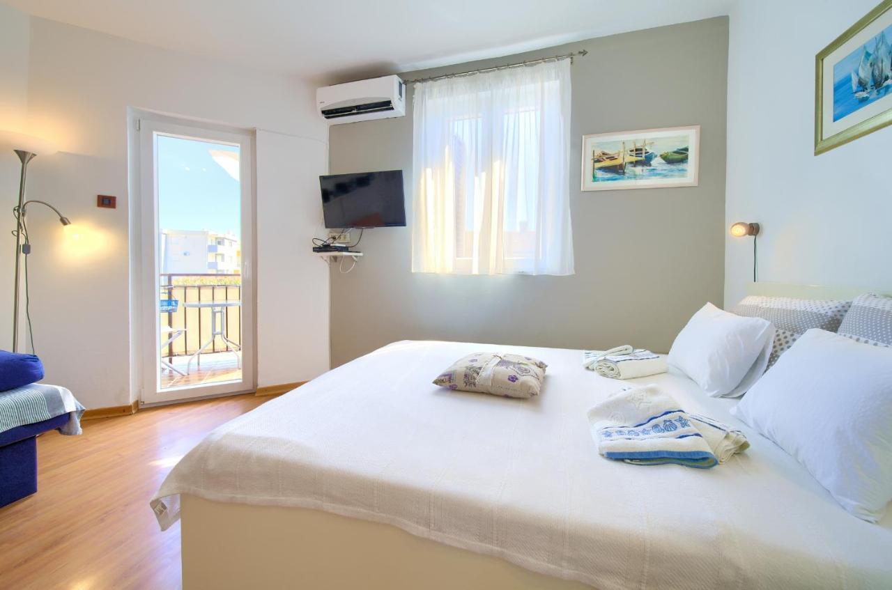 Studio Apartment Vesna Krk Town Kültér fotó